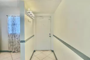 9340 Lagoon Pl, Davie, FL 33324 - Photo 5