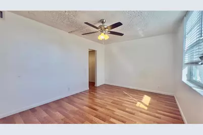 9340  Lagoon Pl, Unit #403, Davie, FL 33324 - Photo 13