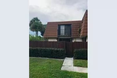 156  Heritage Way, West Palm Beach, FL 33407 - Photo 1