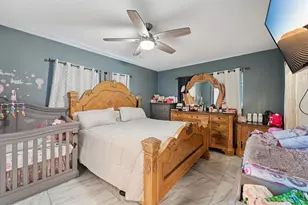 667 W Melrose Cir, Fort Lauderdale, FL 33312 - Photo 21