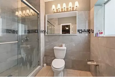 667 W Melrose Cir, Fort Lauderdale, FL 33312 - Photo 19