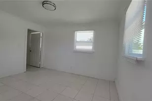 266 NE 42nd St, Deerfield Beach, FL 33064 - Photo 17