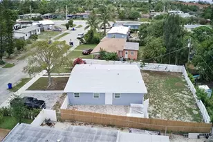 266 NE 42nd St, Deerfield Beach, FL 33064 - Photo 7