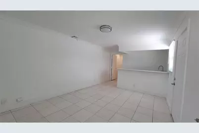 266 NE 42nd St, Deerfield Beach, FL 33064 - Photo 19