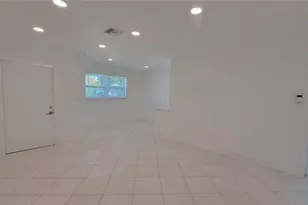 266 NE 42nd St, Deerfield Beach, FL 33064 - Photo 9