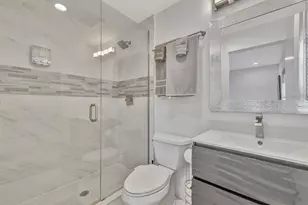 2502 NE 6th Ave, Wilton Manors, FL 33305 - Photo 35