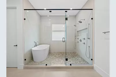 2420 NE 48th St, Lighthouse Point, FL 33064 - Photo 39