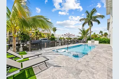 2420 NE 48th St, Lighthouse Point, FL 33064 - Photo 45