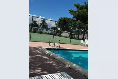 21861 NW 2nd Ct, Pembroke Pines, FL 33029 - Photo 31