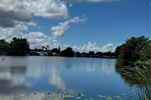 21861 NW 2nd Ct, Pembroke Pines, FL 33029 - Photo 33