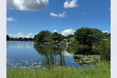 21861 NW 2nd Ct, Pembroke Pines, FL 33029 - Photo 35