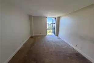 20335 W Country Club Dr, Aventura, FL 33180 - Photo 7