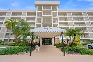 2901 S Palm Aire Dr, Pompano Beach, FL 33069 - Photo 19