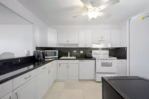 2901 S Palm Aire Dr, Pompano Beach, FL 33069 - Photo 7