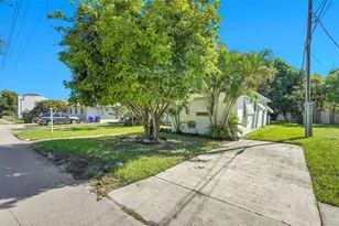 917 N 17th Ave, Hollywood, FL 33020 - Photo 3