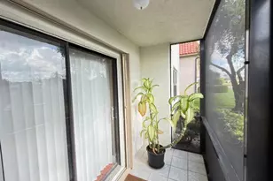 15710 E Waterside Cir, Sunrise, FL 33326 - Photo 19