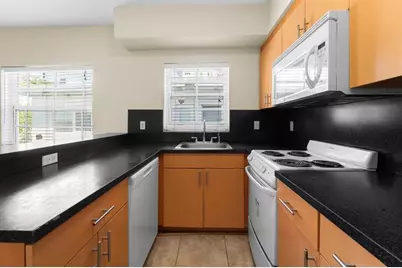 1241  13th St, Unit #4, Miami Beach, FL 33139 - Photo 7