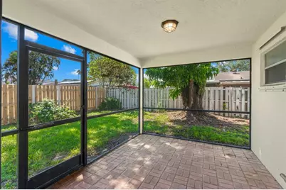 14680 N Beckley Sq, Davie, FL 33325 - Photo 17