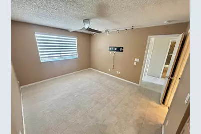 1654 SW 109th Ter, Davie, FL 33324 - Photo 15