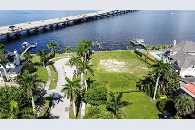 1301  Rio Vista Ave, Fort Myers, FL 33901 - Photo 7