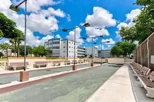 4141 NW 44th Ave, Lauderdale Lakes, FL 33319 - Photo 9