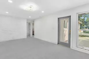 6641 Douglas St, Hollywood, FL 33024 - Photo 9