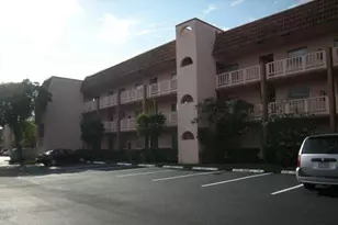 9481 Sunrise Lakes Blvd, Sunrise, FL 33322 - Photo 15