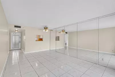 9460  Sunrise Lakes Blvd, Unit #106, Sunrise, FL 33322 - Photo 29