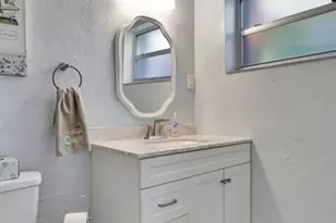 999 N Riverside Dr, Pompano Beach, FL 33062 - Photo 9