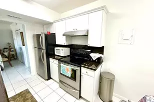 4330 Hillcrest Dr, Hollywood, FL 33021 - Photo 7