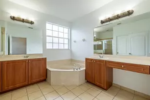 7029 Ambrosia Ln, Naples, FL 34119 - Photo 15