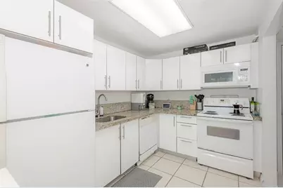 100  Lakeview Dr, Unit #206, Weston, FL 33326 - Photo 9