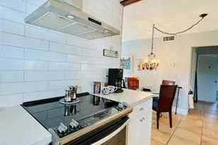 234 Hibiscus Ave, Lauderdale by the Sea, FL 33308 - Photo 9