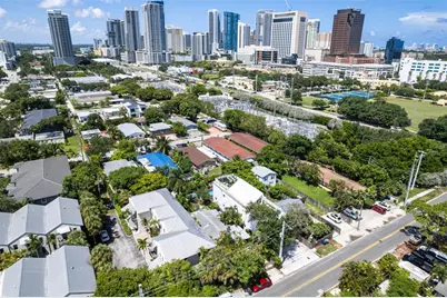 303 SW 9th St, Fort Lauderdale, FL 33315 - Photo 49