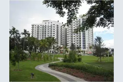 1830  Radius Dr, Unit #220, Hollywood, FL 33020 - Photo 5