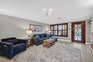 2407 NE 17th Terrace, Wilton Manors, FL 33305 - Photo 9