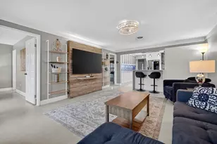 2407 NE 17th Terrace, Wilton Manors, FL 33305 - Photo 7