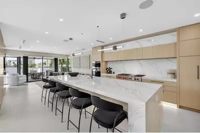 2533  Aqua Vista Blvd, Fort Lauderdale, FL 33301 - Photo 23