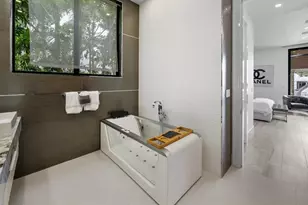 2437 Delmar Pl, Fort Lauderdale, FL 33301 - Photo 21