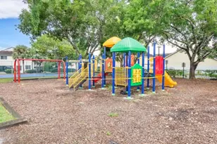 18811 NW 80th Ave, Hialeah, FL 33015 - Photo 69