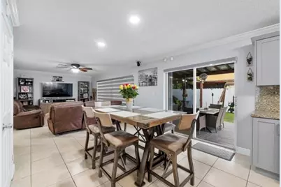 18811 NW 80th Ave, Hialeah, FL 33015 - Photo 23
