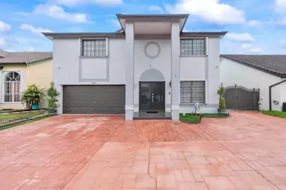 18811 NW 80th Ave, Hialeah, FL 33015 - Photo 3