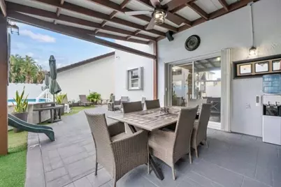 18811 NW 80th Ave, Hialeah, FL 33015 - Photo 41