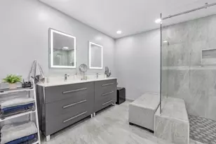 18811 NW 80th Ave, Hialeah, FL 33015 - Photo 59