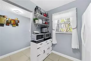 471 N Pine Island Rd, Plantation, FL 33324 - Photo 9