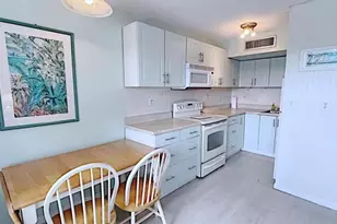 1200 Colonnades Dr, Fort Pierce, FL 34949 - Photo 11