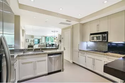 550 SE Mizner Blvd, Unit #B209, Boca Raton, FL 33432 - Photo 9