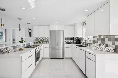 215 N Birch, Unit #8C, Fort Lauderdale, FL 33304 - Photo 5