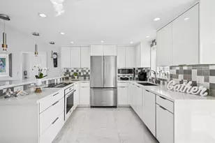 215 N Birch Unit, Fort Lauderdale, FL 33304 - Photo 5