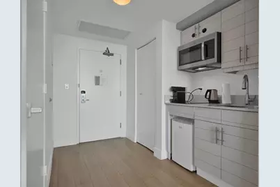 2889  McFarlane Rd, Unit #1516, Miami, FL 33133 - Photo 3